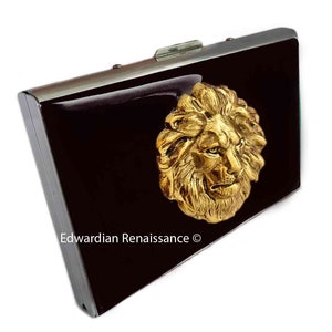 Cartera de tarjeta de crédito con cabeza de león de oro antiguo con bloqueador RFID en Leo neoclásico de esmalte negro pintado a mano con opción personalizada y de color