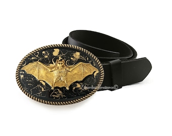 Flying Vampire Bat Belt Buckle: Hand-Painted Gothic Accessory