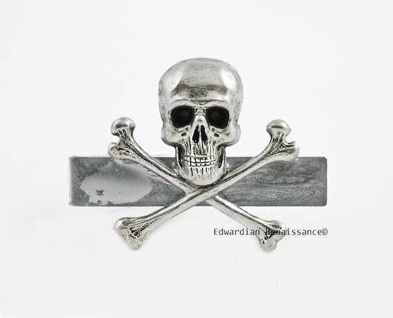 skull and crossbones tie clip