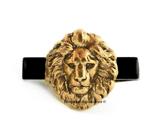 Ancienne Pince à Cravate Vintage – Dorée Avec Armoiries Lion Et Couronne – Bijou Homme