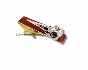 アンティークシルバーのレイヴンスカルタイクリップ：オックスブラッドレッドエナメルゴシックタイバー