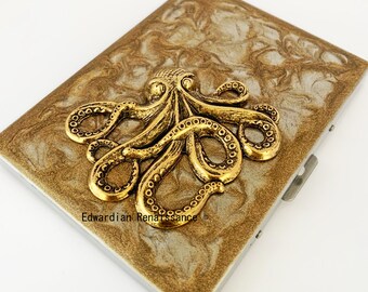 Octopus-sigarettenkoker, goudgeel email, neovictoriaanse stijl