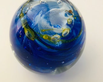 Vintage RARE Blue, Yellow and White Swirl w/bubbles Irish Kerry Glass 3" Paperweight with two original labels
