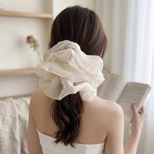 White Organza Scrunchie Oversized Bridal Hair Tie Wedding Ponytail Bow Jumbo Statement Party Gift for Women Elegant Chic Style Luxe Romance