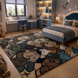 Puede incluir: Una alfombra rectangular con un patr&oacute;n gr&aacute;fico repetitivo de personajes estilo dibujos animados con ojos en forma de X y manos enguantadas. La alfombra muestra una paleta de colores apagados en tonos azules, marrones, beige y grises.