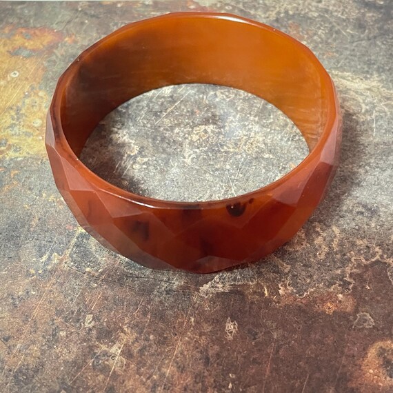 Authentic Bakelite Striated Cinnamon, Diamond-Fac… - image 4