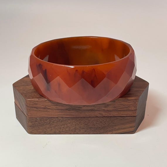 Authentic Bakelite Striated Cinnamon, Diamond-Fac… - image 2