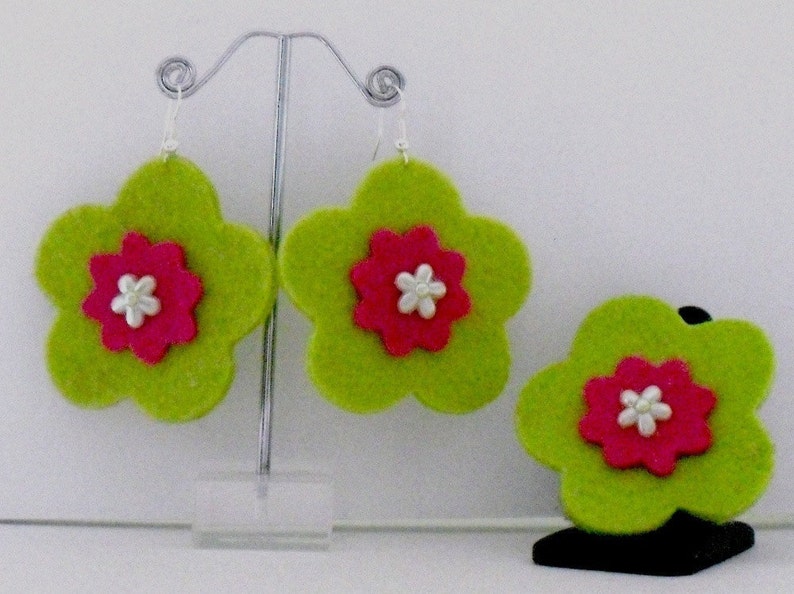 The Pimento Collection Funky Felt Flowers image 5