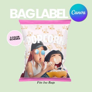 Puede incluir: Diseño de etiqueta de bolsa de palomitas de maíz con la palabra "POPOCRN" en letras blancas grandes. La bolsa tiene un borde superior e inferior rosa. La imagen muestra dos personajes de dibujos animados con palomitas de maíz. El texto "Fits 1oz Bags" está en la parte inferior.