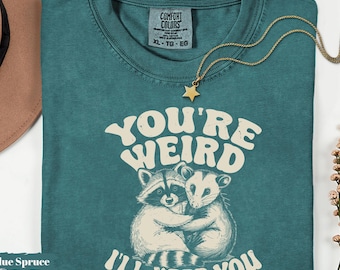 Camiseta de mapache y zarigüeya de Comfort Colors. Camiseta "Eres rara, te conservaré".