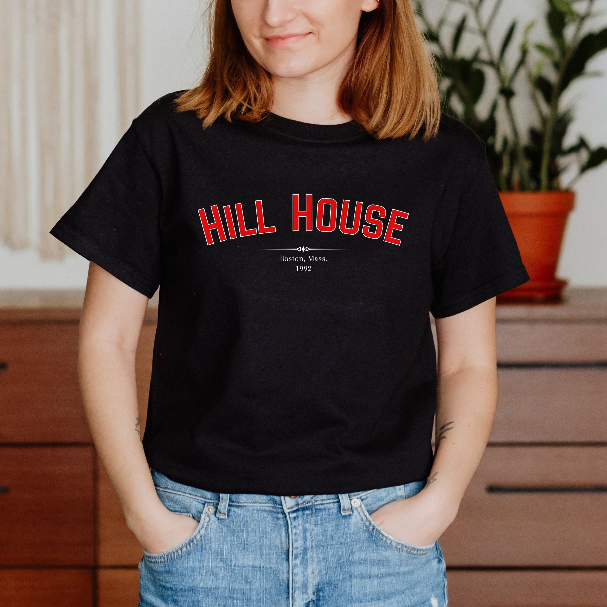 Haunting of hill house tshirt - Etsy 日本