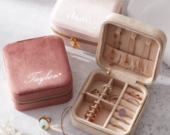 Personalised Velvet Jewelry Box, Mother's Day Gift, Bridesmaid Gift, Gift for Bridal Party, Gift for Her, Birthday Gift, Christmas Gift