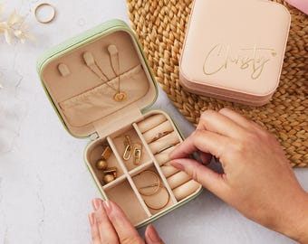 Personalized Jewelry Box, Custom Jewelry Boxes, Bridesmaid Jewelry Box, Gift for Her, Travel Jewelry Case, Custom Name Jewellery Box