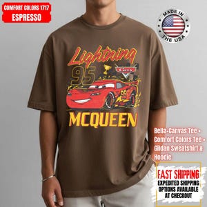 Camiseta vintage de Rayo McQueen Comfort Colors, camiseta de Disney Pixar Cars, camiseta retro con estampado de McQueen, camiseta para viaje de vacaciones familiares de Disney 2026 imagen 14