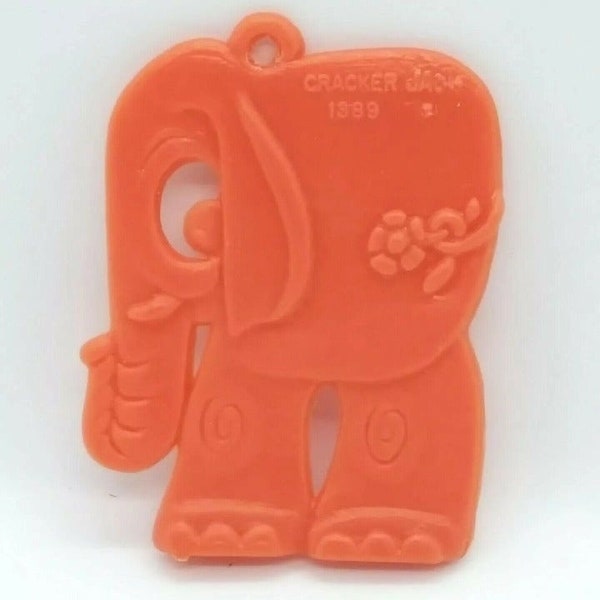 Vintage 1975 Cracker Jack ORANGE ELEPHANT #1389 - # 7 flat plastic charm