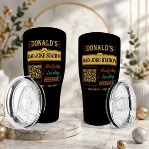 Dad Joke Every Day Interactieve QR Grappige reismok QR Code Dad Jokes Tumbler 20oz met naam Vaderdag Grappige koffiekopje voor vader echtgenoot