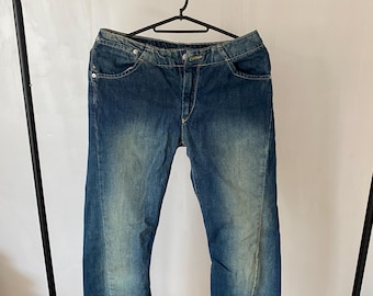 Calça jeans Levi’s com modelagem ergonômica W27L32