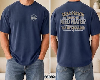 Necesitas oración. Camiseta cristiana con la frase "Toca mi hombro". Camiseta de fe para el ministerio de oración. Camiseta para iniciar una conversación cristiana. Ropa de fe redimida.