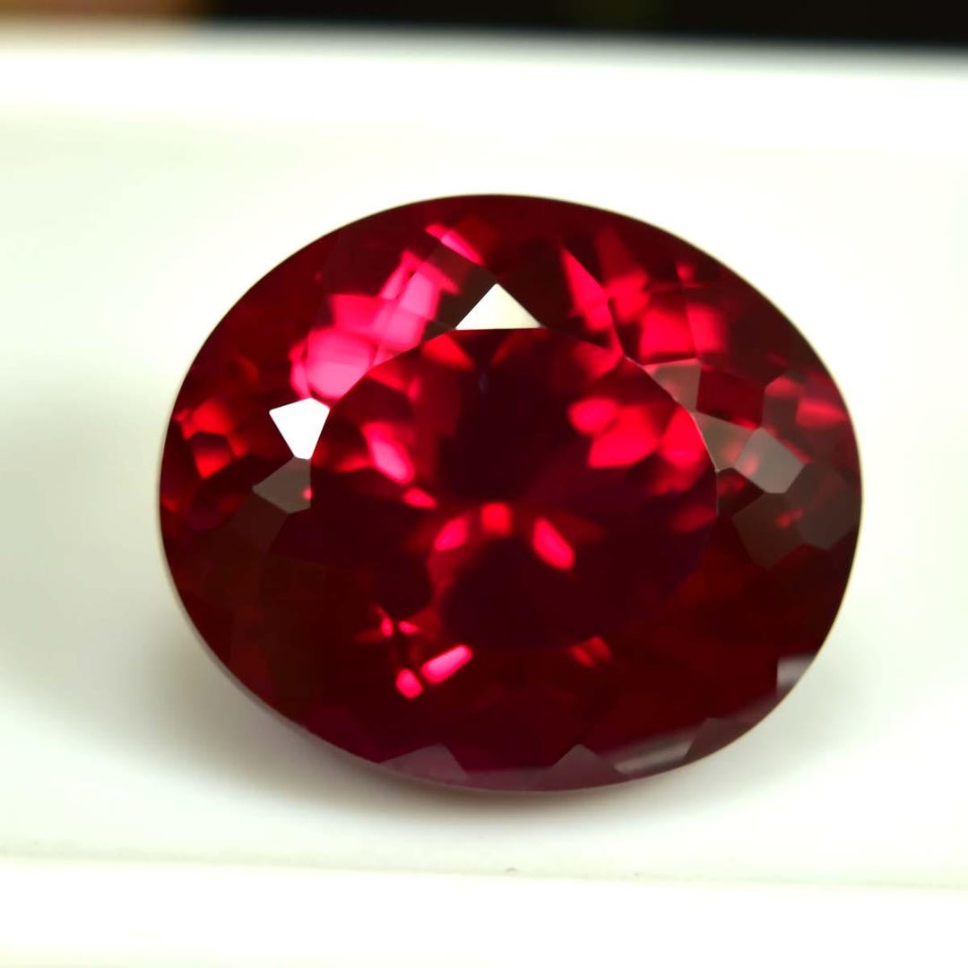 7+ CT Mozambique Natural Red Ruby Gemstone: Oval Cut, GIE Certified ...