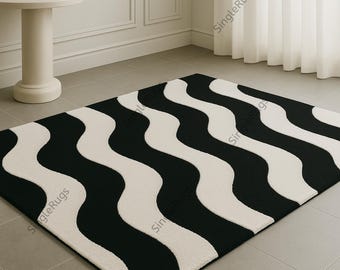 Hand-Tufted Wool Rug: Black and White Wavy Abstract Design
