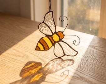 Bee Glass Suncatcher, Window Hanging Ornament, Nature Inspired Garden Decor, Gift for Bee Lover