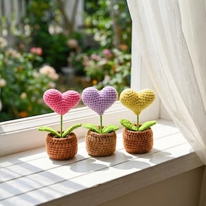 Handmade Crochet Heart Flower Pot Ornament, Cozy Yarn Decor, 13cm Tall, Gift for Friends