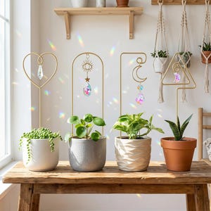 Plant Trellis Suncatcher, Crystal Plant Stake, Potted Plant Decor Gift, Indoor Garden Window Accent, Rainbow Light Reflections, Cozy Style