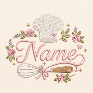 Può includere: Un ricamo che raffigura un cappello da chef bianco con un piccolo cuore rosa, la parola Name in corsivo rosa e una frusta da cucina. Il disegno è circondato da rose rosa, foglie verdi e piccoli accenti a forma di stella dorata a quattro punte.