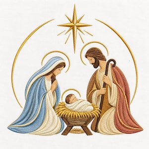 Può includere: Un ricamo raffigurante una scena della natività con una stella centrale, una figura in veste blu e bianca, una figura in veste marrone e rossa che tiene un bastone e un bambino in una mangiatoia, il tutto delineato con filo dorato su sfondo bianco.