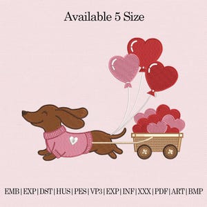 Può includere: Un bassotto marrone con un maglione rosa con un cuore bianco, che tira un carrello di legno pieno di palloncini a forma di cuore. Tre palloncini a forma di cuore fluttuano sopra. Il testo "Available 5 Size" è in alto.