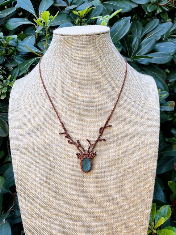Macrame Deer Labradorite Necklace, Macrame Gemstone Pendant