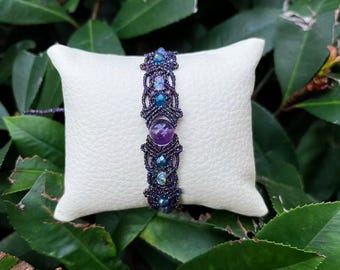 Handmade Macrame Bracelet with Adjustable, Boho Bracelet
