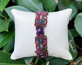 Handmade Macrame Bracelet with Adjustable, Boho Bracelet