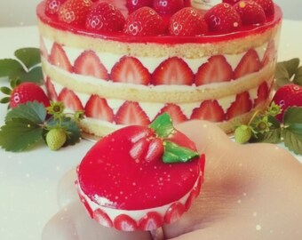 strawberry ring