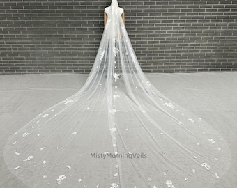 Velo floreale con perle / Velo con perle sparse / Velo con applicazioni in pizzo / Velo da sposa a mantiglia stile cattedrale