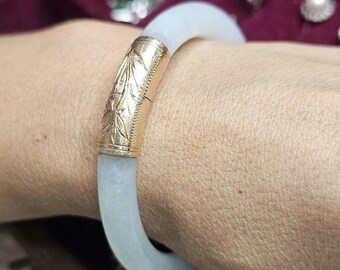 Vintage 14K Princess White Jadeite Jade Bangle - Type A