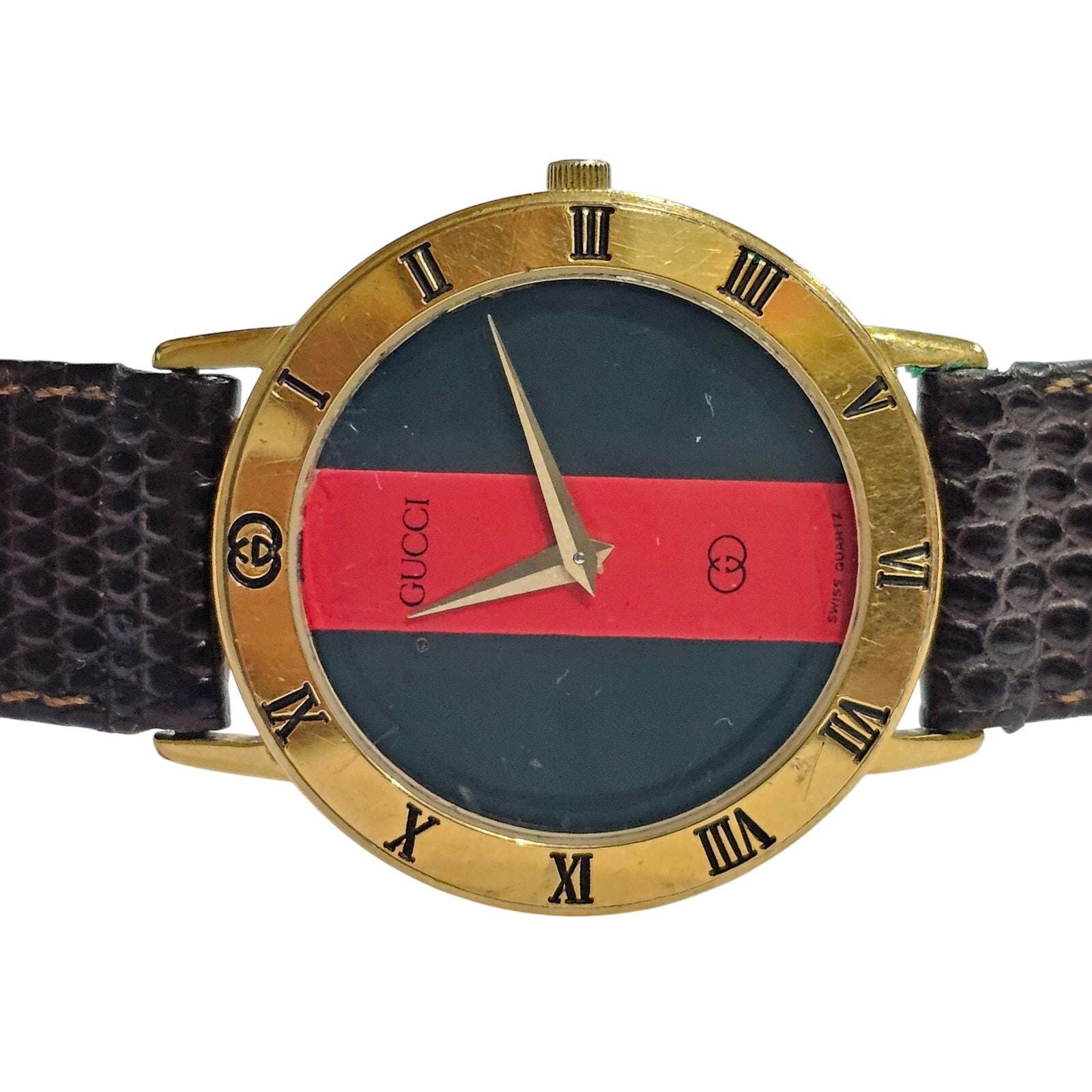 GUCCIヴィンテージ時計。 Vintage 1985 Gucci Watch, Red & Green Dial, Original Box - Etsy
