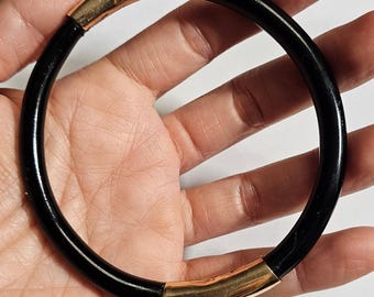 Vintage Black Coral 10K Gold Bangle Bracelet