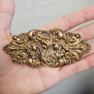 アンティーク アール ヌーボー ブローチ 2 セクション Repousse ゴールドフィルド ブローチ 1910 年代頃