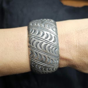 ナバホ族 W.TRACY バングル STERLING 刻印 vintage ナバホ族 W.TRACY