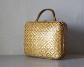 Stylish Retro Bag Basket Clam Shell Style 70s Summertime