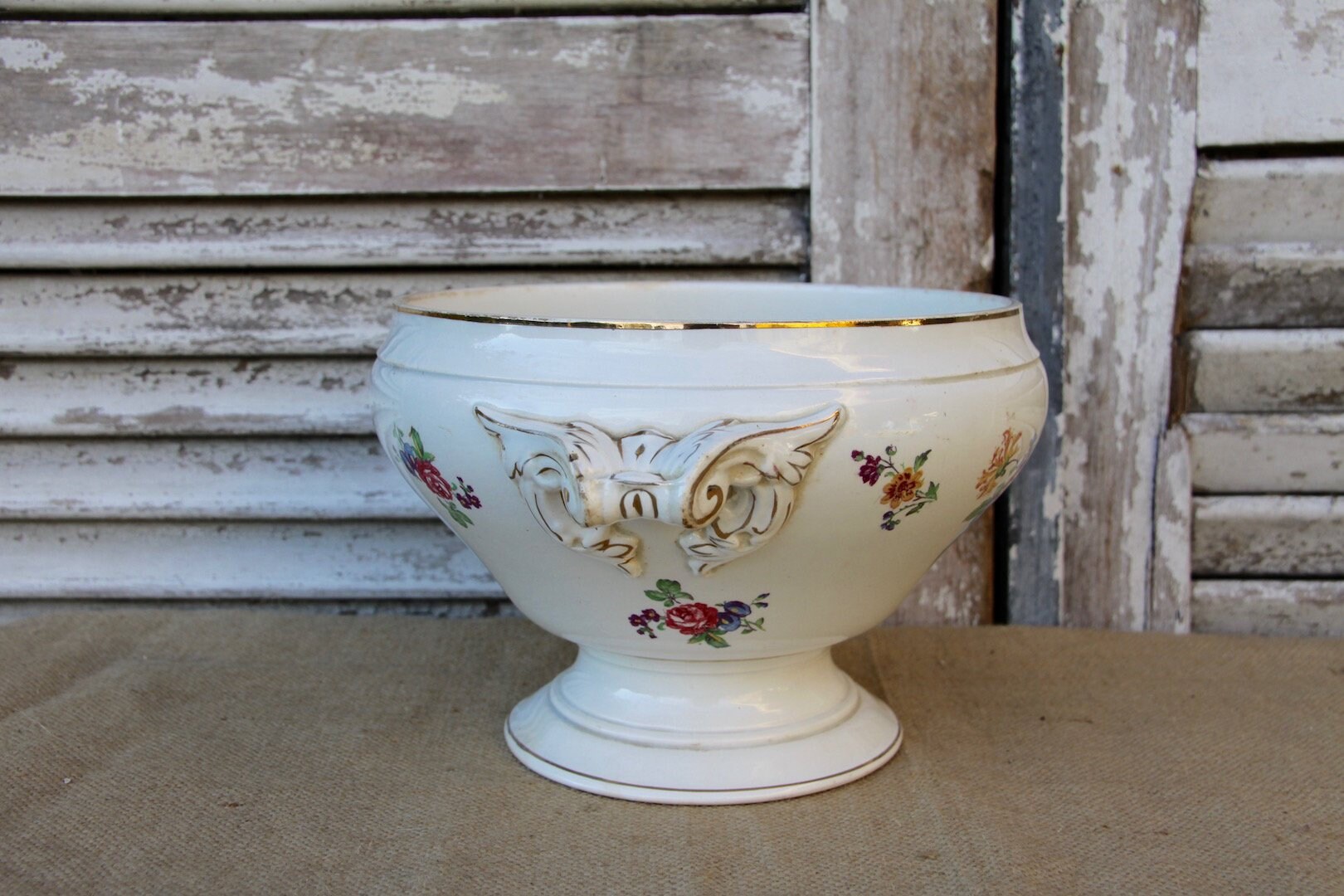 Français Shabby Chic Ironstone Bowl, Soupe Tureen Aux Roses et Fleurs