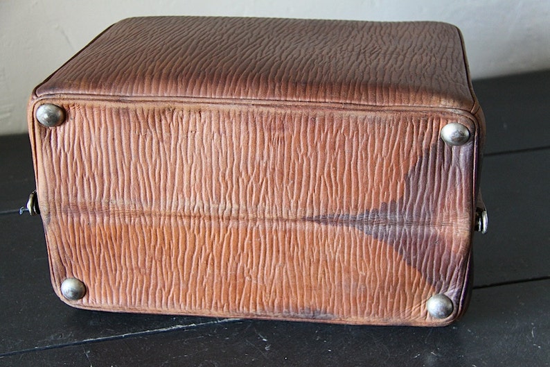 French Antique Leather Bag 1930s image 4