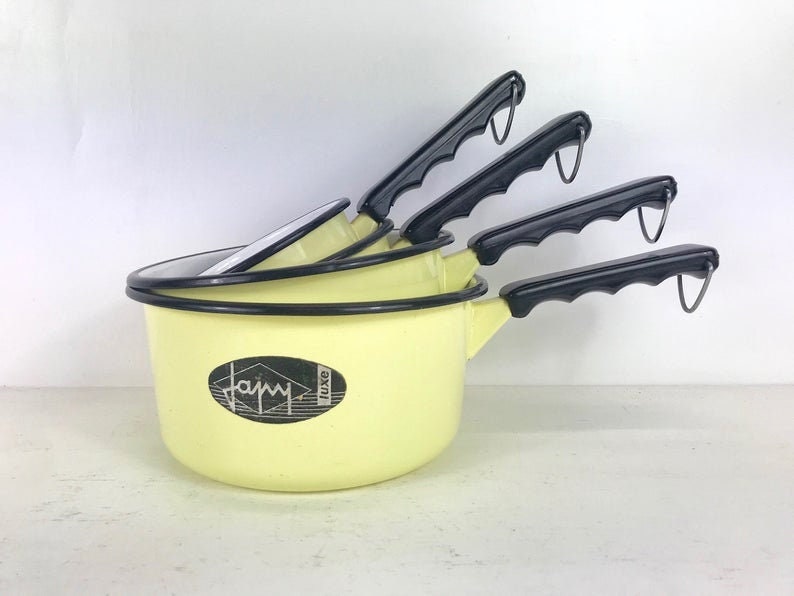 Français Casseroles Vintage en Émail Du Milieu Siècle Par Japy, Jaune et Blanc, Cuisine Rétro, 5680