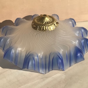 Grazioso paralume in vetro antico francese, vetro blu e trasparente, lampada da soffitto, brocante francese 5931