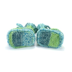 Knitted Baby Booties with Crochet Flower Green and Blue, 3 6 months image 3