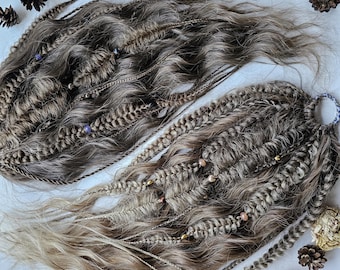Coda di cavallo boho trecce marroni riccioli cola de caballo koňský ohon tail de cheval paardenstaart Pferdeschwanz hestehale eireaball capaill