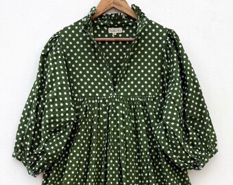 green polka dot print maxi dress / v neckline / 3/4th sleeve with buttons women dress