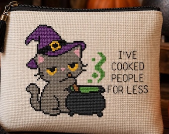 Patrón de punto de cruz sarcástico de Halloween: diseño de bordado de gato "He cocinado gente por menos", adorno divertido.