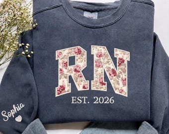 Sudadera personalizada bordada para enfermera titulada, sudadera con cuello redondo y aplique personalizado de RN, regalo para graduada de enfermería, suéter para enfermera titulada, regalo para enfermera titulada